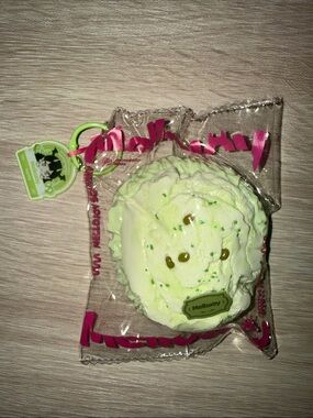 MELLOJOY Squishie